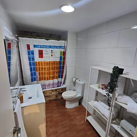 S&j Apartment *