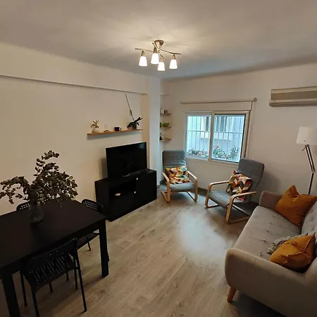 S&j Apartment *